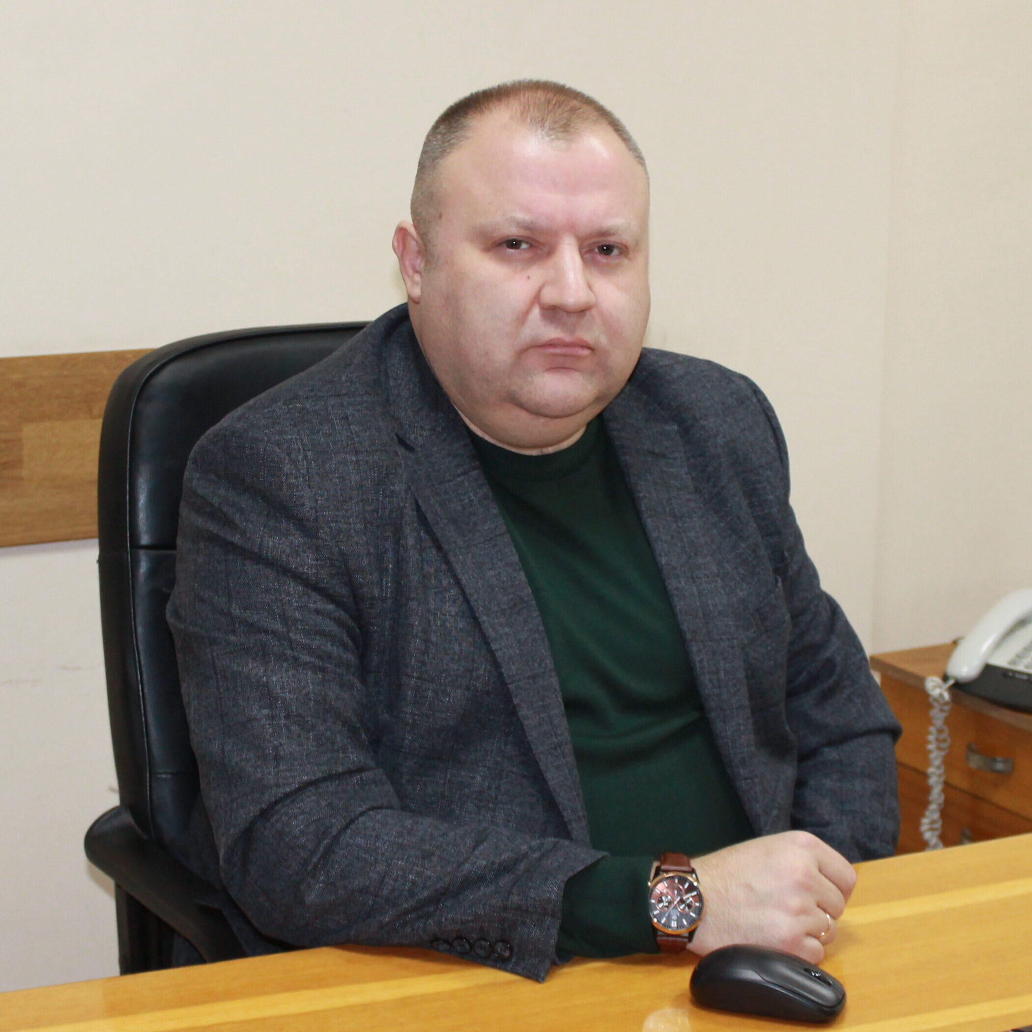 Директор